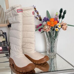 Hunter Women's Cream Winter Boots